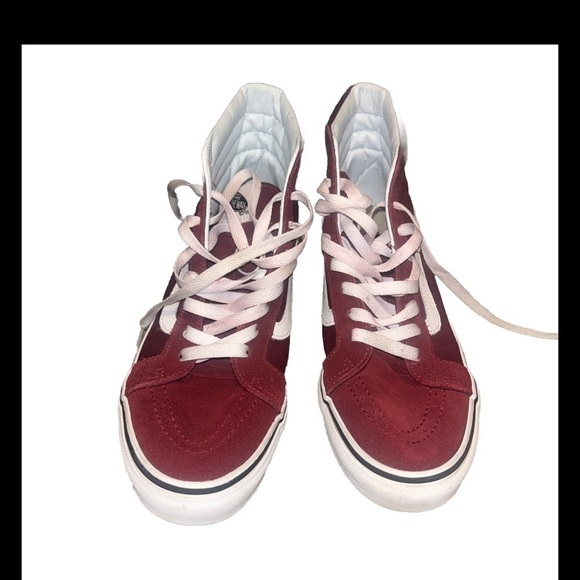 Maroon Hi top Vans in a size 8.5 men’s - Picture 3 of 6